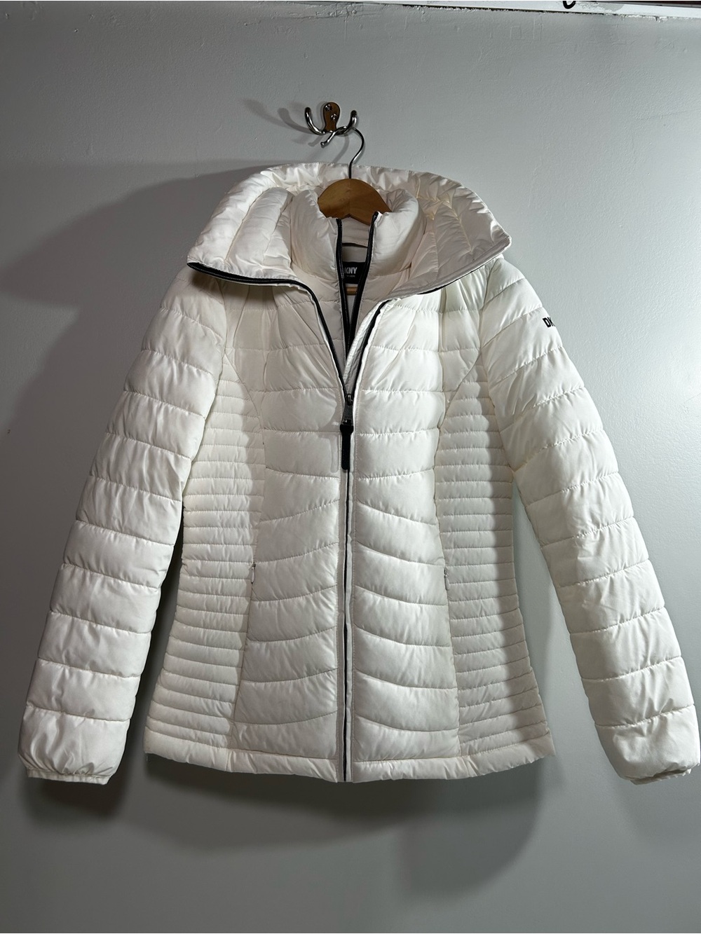 DKNY White Quilted Hooded Puffer Jacket - Women